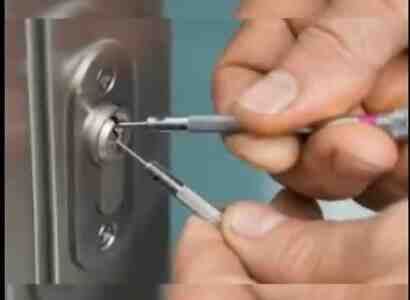 Çilingər ustası Çilingər ustası