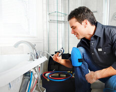 Santexnika ustasi ucuz