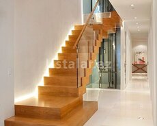 Taxta Pilləkən Ustası