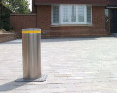 Avtomatik Bollard girişə-çıxışa nəzarət sistemi