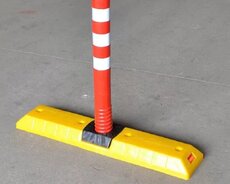 Delinatorlu Yol Ayırıcı