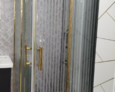 Qızılı çərçivəli duş kabinası - Ölçü: təxmini 200 sm hündürlük (şüşə