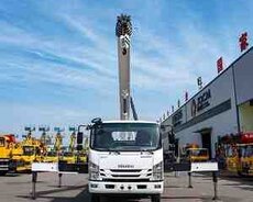 Isuzu 8T Kran
