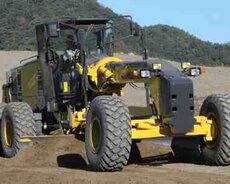 Qreyder KOMATSU GD705-5, 2024 il