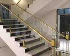 Şüşəli məhəccərlər