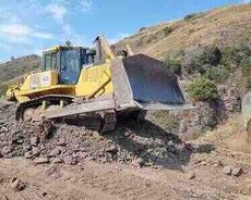 Komatsu D155, 2011 il