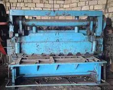 Metal lövhələrin kəsimi