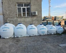 Plastik su çənləri