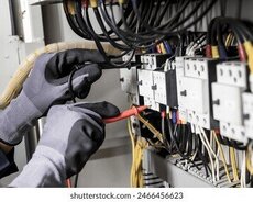 Elektrik işləri ev
