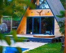 A-Frame evlərin tikintisi və təmiri. Fürsətlər dəvam edir