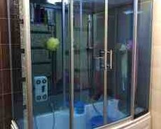 Duş kabinası və mühərrik
