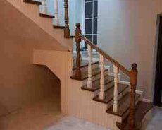 Pilləkən yığılması və rənglənməsi